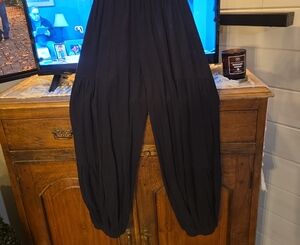 Elegant Black Women's Lite Weight Guaze Type Pants